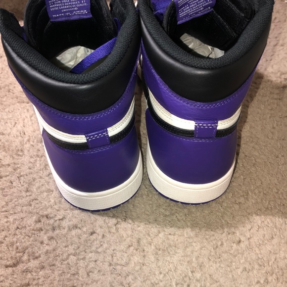Athletic_Shoes